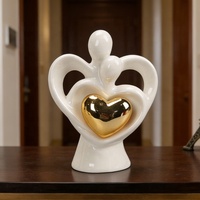Statue d'amoureux abstraite artisanale en porcelaine blanche de style nordique, sculpture de couple en céramique, ornement écologique pour la décoration de la maison