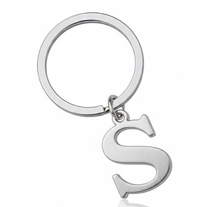 Llavero de Acero Inoxidable con Letra S, Colgante con Inicial del Alfabeto, Anillo Metálico para Llaves - Product Image 1