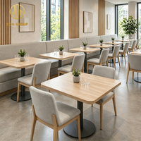 Ensemble de mobilier de restaurant écologique Ron Group : chaises en tissu, banquettes rembourrées, table carrée en bois pour café
