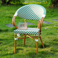 Tables et chaises empilables d'extérieur pour la restauration, les restaurants, les jardins, les hôtels et les parcs, avec un design imperméable en matériau Texlin