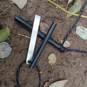 Grattoir allume-feu de camping en acier inoxydable, grande, moyenne et petite taille, outil de survie, lame de grattoir à silex, équipement d'urgence pour l'extérieur - Product Image 3