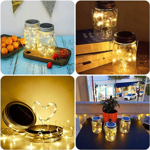 Lumière solaire suspendue de vacances imperméable extérieure Mason Jar LED lumière de paysage pour la déco de chemin de patio de jardin - Product Image 6