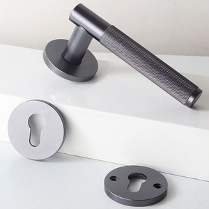 Set di Maniglie per Porte in Ossido di Alluminio di Lusso, Facili da Installare, Maniglie Rotonde per Porte Interne con Funzione Privacy e Design Zigrinato Dorato - Product Image 4