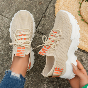 รองเท้าลำลองผู้หญิงแบบสวม ทันสมัย สไตล์เกาหลี ไซส์ใหญ่ รองเท้ากีฬา รองเท้าลำลอง - Product Image 3