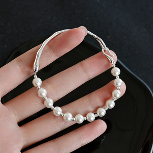 สร้อยข้อมือไข่มุกเกรด AAA ตะขอกลมปิดทุกวันเครื่องประดับโทนสีเงิน - Product Image 1