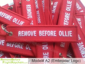 Porte-clés personnalisé rouge avec broderie « Retirer avant le vol », anneau en D, épingle de sécurité, Boeing, aéroport, avion, aviation - Product Image 5