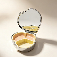 Miroir cosmétique pliable double face personnalisable en forme de cœur, finition chromée, avec plateau séparateur de poudre et correcteur, logo imprimé UV