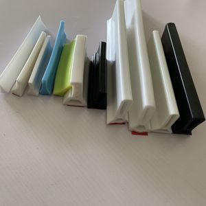 Bande de silicone anti-fuite d'eau de 1 mètre pour salle de bain, cuisine, <span class=keywords><strong>dalle</strong></span>, coin, seuil, barrage d'eau, bande de protection pour carrelage de <span class=keywords><strong>sol</strong></span> de <span class=keywords><strong>douche</strong></span> - Product Image 6