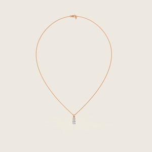 จี้หยดน้ำค้างยามเช้าสร้างขึ้นด้วยเส้นสายที่สง่างามและผิวเงาที่กระตุ้นให้เกิดความสงบของน้ำค้างยามเช้า - Product Image 6