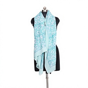 Chal de algodón con estampado floral para mujer, ligero, transpirable, étnico, para uso diario, diseño dibujado a mano de la India y Pakistán - Product Image 1