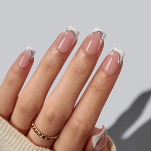ชุดเล็บปลอม BTArtbox Soft Gel 3D French Tip แบบกดติด คุณภาพสูง ทรงสั้น สี่เหลี่ยม สำหรับฤดูหนาว 32 ชิ้น พร้อมกาว - Product Image 1