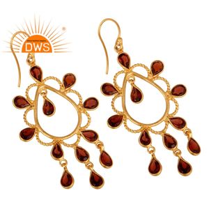 Boucles d'oreilles chandelier en argent 925 plaqué or indien, avec pierres précieuses grenat rouge vif multiples, par le fabricant de bijoux - Product Image 2