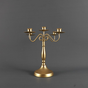Bougeoir conique en métal plaqué or pour décoration de mariage Royal, 3 bras pour décoration d'éclairage - Product Image 4