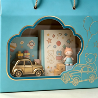 Boîte cadeau en papier OEM ODM avec fenêtre transparente, poignée en papier torsadé, logo personnalisé, emballage pour jouets d'enfants