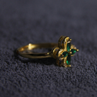 Vente chaude trèfle à quatre feuilles incrusté vert laboratoire cultivé bague en diamant plaqué or doux style bagues bijoux femmes