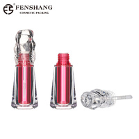 Tube de brillant à lèvres unique avec capuchon en cristal, flacon conique transparent vide pour huile à lèvres avec couvercle irrégulier transparent, emballage personnalisé avec logo