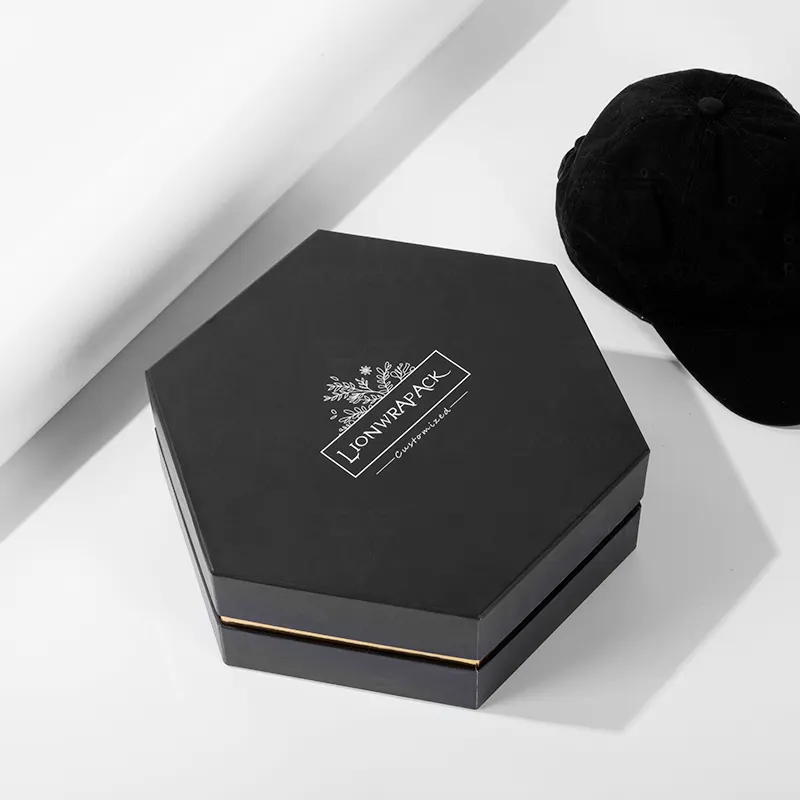 Échantillon gratuit de Lionwrapack boîtes de chapeau en carton noir boîtes de papier d'emballage écologiques pour cadeau