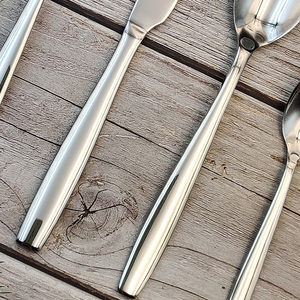 طقم أدوات مائدة لامع 4 من الفولاذ المقاوم للصدأ Juego De Cubiertos مطلي بأدوات مائدة للحفلات للاستخدام في المطاعم والفنادق - Product Image 4