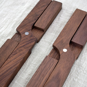 Solid Wood Fish Shape <b>Table</b> Mat Black Walnut Beech Wood <b>Folding</b> Heat Insulating Mat For Kitchen <b>Dining</b> - Product Image 3