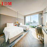 Ensemble de meubles de chambre d'hôtel commercial en bois massif personnalisable et écologique IDM, mobilier moderne de luxe pour appartement 5 étoiles, villa, lit king-size