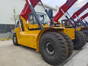 Reach Stacker 45 Tonnen SRSC45H Container-Reachstacker-Kran mit Max. Hubhöhe 15100mm Bestseller in Argentinien - Product Image 3