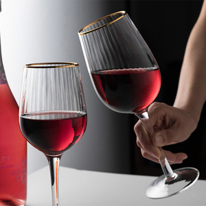 <span class=keywords><strong>Lot</strong></span> de 2 Verres <span class=keywords><strong>à</strong></span> <span class=keywords><strong>Vin</strong></span> <span class=keywords><strong>À</strong></span> Bord Doré Ensemble de Cadeaux - Product Image 2