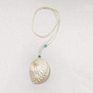 Eleganti Catene in Acciaio Inossidabile <span class=keywords><strong>Color</strong></span> <span class=keywords><strong>Oro</strong></span> con Perle Barocche Naturali e Conchiglie, Stile Ins Esagerato, di Alta Gamma, Spesse e di Tendenza, con Perle Oceaniche Perfette - Product Image 6