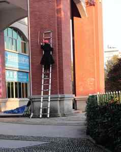 Usine de fournisseurs chinois Échelle télescopique pliable polyvalente de 15,8 pieds 4.8m <span class=keywords><strong>pour</strong></span> camping-car ou travail en plein air Heavy Duty 330lbs - Product Image 3