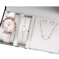 Montre pour femme avec strass en forme de cœur, coffret cadeau comprenant un cache-montre