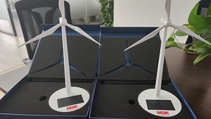 Mini-éolienne ALLRUN en ABS et aluminium, également connue sous le nom de MINI SOLAR WINDMILL, produit solaire pour cadeaux - Product Image 1
