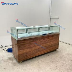 Vitrina Refrigerada para Pasteles de Alta Calidad, Comercial, de Una Sola Capa, Cuadrada, de Vidrio, con Enfriamiento por Aire y Control Mecánico, para Pastelería - Product Image 3