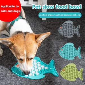 แผ่นรองเลียซิลิโคนกันสำลักสำหรับแมวรูปปลา พร้อมจุกดูดกันน้ำ ช่วยให้สัตว์เลี้ยงกินช้าลง ปลอดภัย ไม่เป็นพิษ ทนทาน - Product Image 5