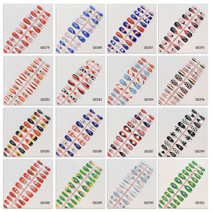 Venta al por Mayor de 24 Uñas Postizas con Tema de Fútbol, Reutilizables, Cobertura Completa, Diseño de Banderas de Varios Países - Product Image 3