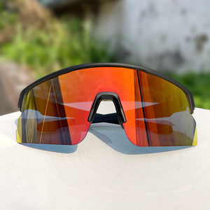<span class=keywords><strong>Gafas</strong></span> de <span class=keywords><strong>ciclismo</strong></span> polarizadas Yijia Optical Pro, protección UV400, <span class=keywords><strong>gafas</strong></span> de sol ligeras <span class=keywords><strong>antivaho</strong></span> para bicicleta para hombres y mujeres, <span class=keywords><strong>gafas</strong></span> de sol deportivas - Product Image 1