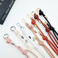 Cordon élégant noir en cuir PU tressé avec accents dorés, support polyvalent pour lunettes, sangle accessoire avec clip pour accessoires de sac DIY