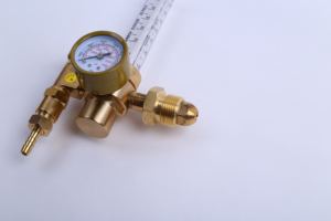 CGA320 <span class=keywords><strong>CGA580</strong></span> <span class=keywords><strong>Argon</strong></span> co2 régulateur double Co2 débitmètre soudage gaz régulateur avec filetage - Product Image 4