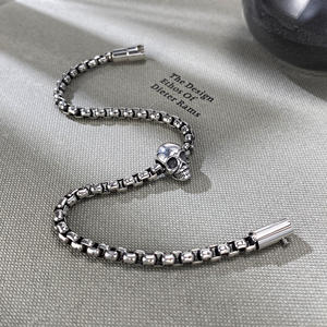 यूरोपीय और अमेरिकी रेट्रो डिजाइन खोपड़ी ब्रैसलेट प्राचीन चांदी स्टेनलेस स्टील चुंबकीय बकल पुरुषों के कंगन - Product Image 6