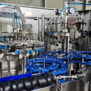 Remplisseur de bouteilles de bière <span class=keywords><strong>professionnel</strong></span> personnalisé 1000 - 12000bph de haute qualité machine de remplissage automatique de bouteilles en PET ou de bouteilles en verre - Product Image 5