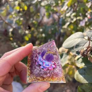 Số lượng lớn bán buôn Chất lượng cao chip Nhựa Kim tự tháp tinh thể năng lượng kim tự tháp ma thuật kim tự tháp - Product Image 5