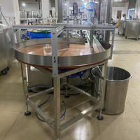Machine de capsulage de remplissage de liquide de parfum à pompe unique diffuseur de roseau faisant la machine avec fonction d'étiquetage