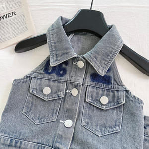 Traje de Mezclilla para Niñas, Verano 2025, Nuevo <span class=keywords><strong>Chaleco</strong></span> con Solapa, Top con Estampado de Letras, Pantalones Cortos, Estilo de Comercio Exterior - Product Image 4