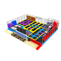 Maßgefertigter Kommerzieller Indoor-Spielplatz für Kinder mit Trampolinpark, Interaktiven Großen Rutschen und Bällebad
