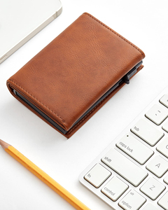 Portefeuille minimaliste à trois volets avec blocage RFID pour hommes, <span class=keywords><strong>porte</strong></span>-cartes de visite personnalisé avec logo, <span class=keywords><strong>porte</strong></span>-cartes de crédit en cuir PU et <span class=keywords><strong>aluminium</strong></span> - Product Image 5