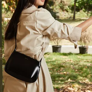 2024 на заказ, новинка, Лидер продаж, Высококачественная модная сумка из натуральной кожи для женщин, черная сумка-мессенджер, сумки через плечо