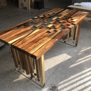 <span class=keywords><strong>Mesa</strong></span> de Comedor de Madera de Nogal Sudamericano con Resina Epoxi Transparente, Diseño Moderno e Innovador <span class=keywords><strong>Pioneer</strong></span> River - Product Image 1