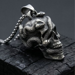 Yunnique – collier avec pendentif en forme de crâne de serpent en acier inoxydable pour hommes, bijoux de Style Hip Hop - Product Image 2