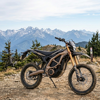 Vélo électrique Surron Ultra Bee 2026 24,5 kW Batterie 74V 60Ah