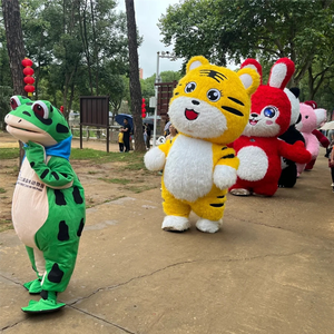 Nouvel An 2026, figurine gonflable en <span class=keywords><strong>mousse</strong></span> de <span class=keywords><strong>petit</strong></span> cheval mignon de dessin animé, simulation, publicité gonflable de Noël, Noël - Product Image 3