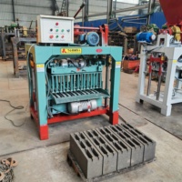 Ligne de production semi-automatique de blocs de fabrication de matériaux de construction Machines Équipement de construction domestique Machine de fabrication de briques