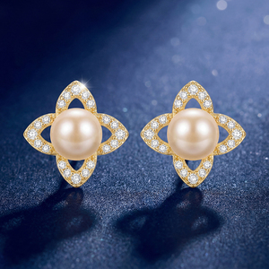 Boucles d'oreilles clous en argent S925 plaqué or 18 carats avec fleur en CZ et perle rose, bijoux élégants et luxueux pour femmes - Product Image 5